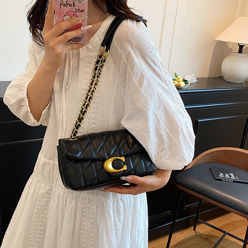 Women Quilted Leather Shoulder - Interior Design Gold recension och pris